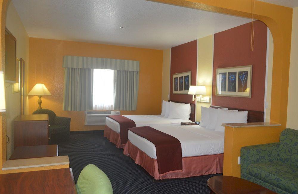 Howard Johnson By Wyndham San Antonio Hotel & Suites Экстерьер фото